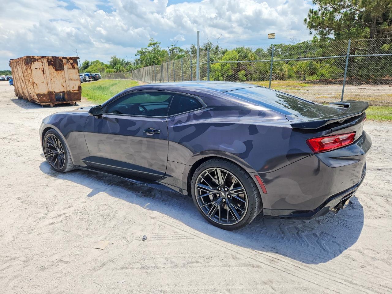 2017 Chevrolet Camaro Zl1 - zdjęcie 2