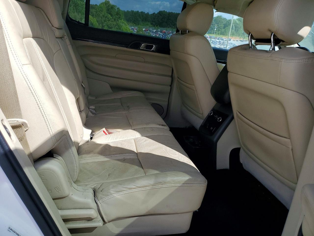 2019 Lincoln Mkt - zdjęcie 11
