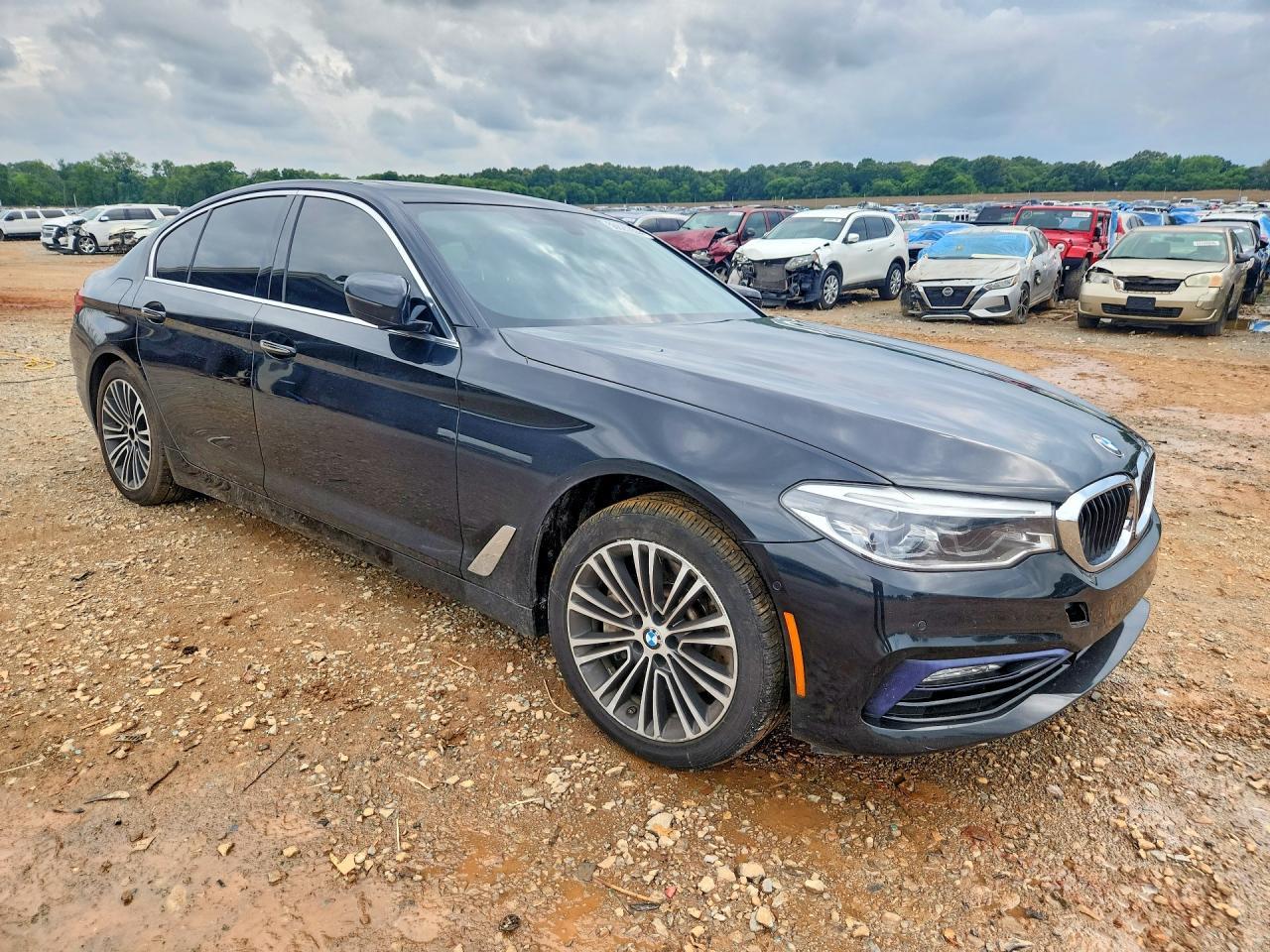 2017 BMW Seria 5 540i - zdjęcie 4
