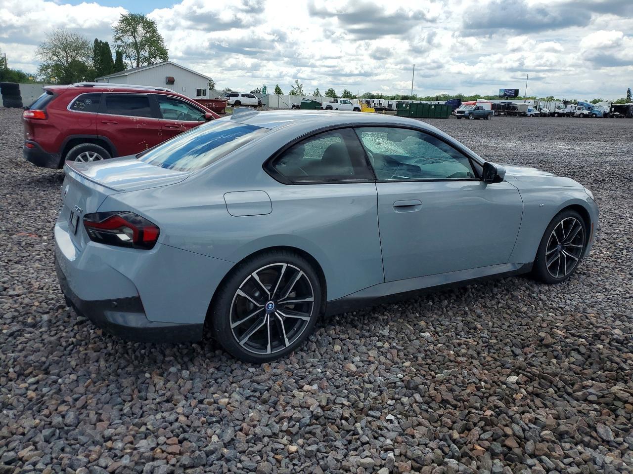 2022 BMW 230I - zdjęcie 3
