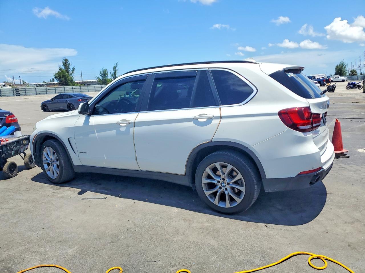 2016 BMW X5 xDrive35I - zdjęcie 2