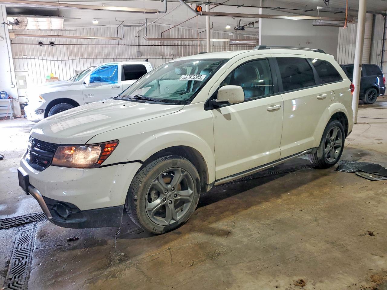 2018 Dodge Journey Crossroad - zdjęcie główne