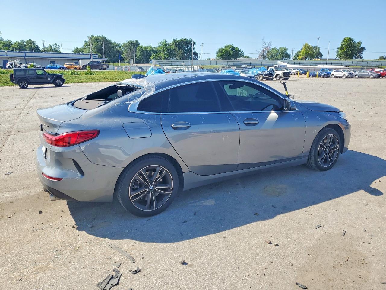 2022 BMW 228I - zdjęcie 3