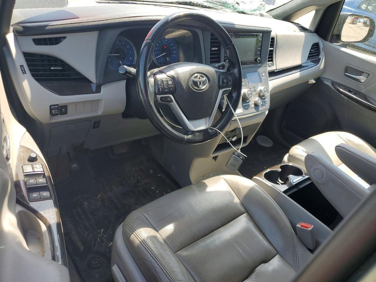 2018 Toyota Sienna Xle 8-Passenger - zdjęcie 8