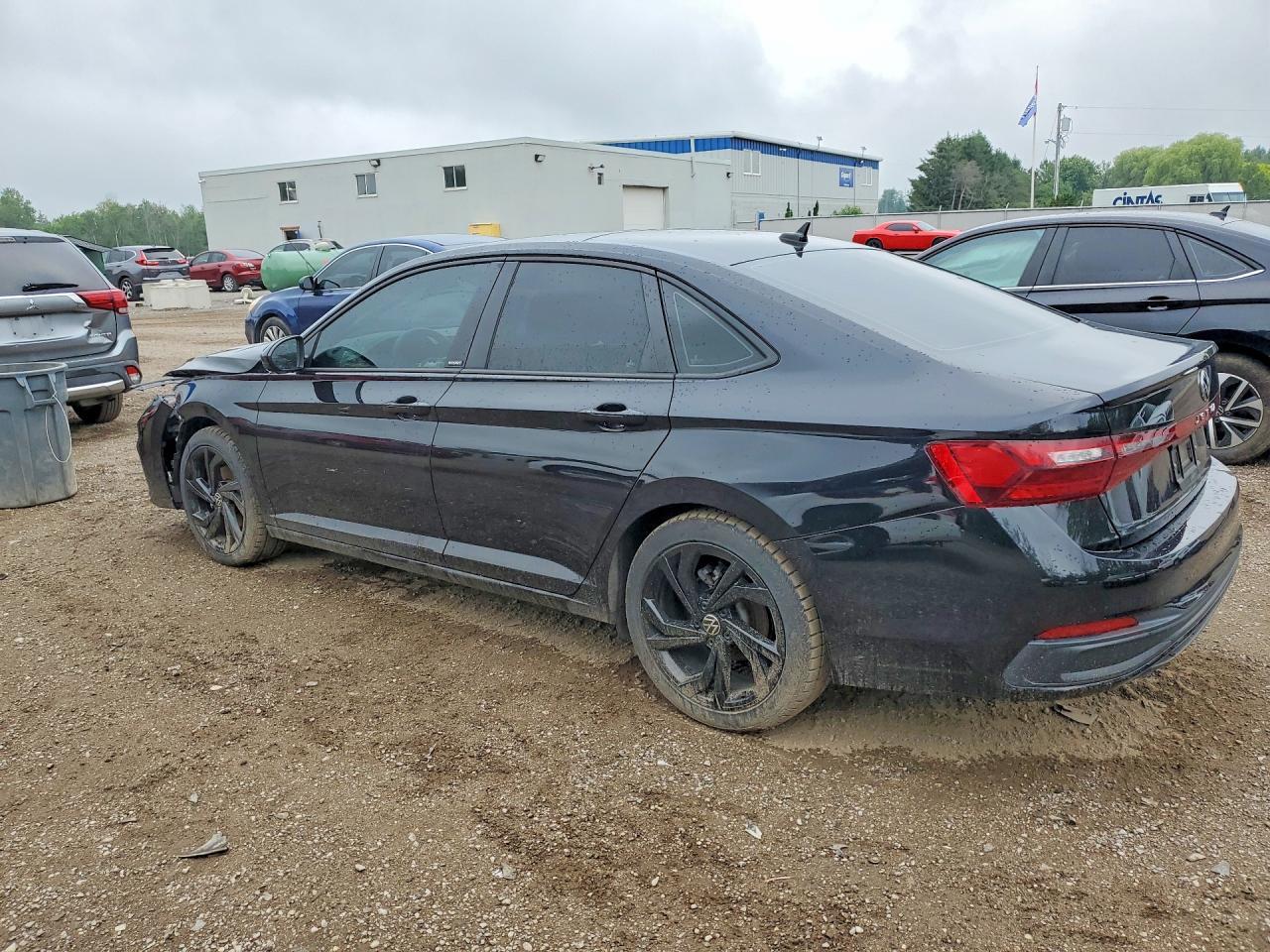 2025 Volkswagen Jetta Comfortline - zdjęcie 2