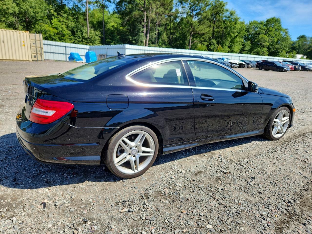 2015 Mercedes-Benz C 250 - zdjęcie 3