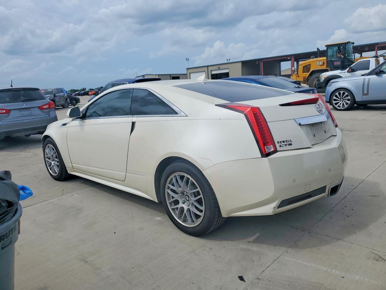 Cadillac CTS - zdjęcie 2