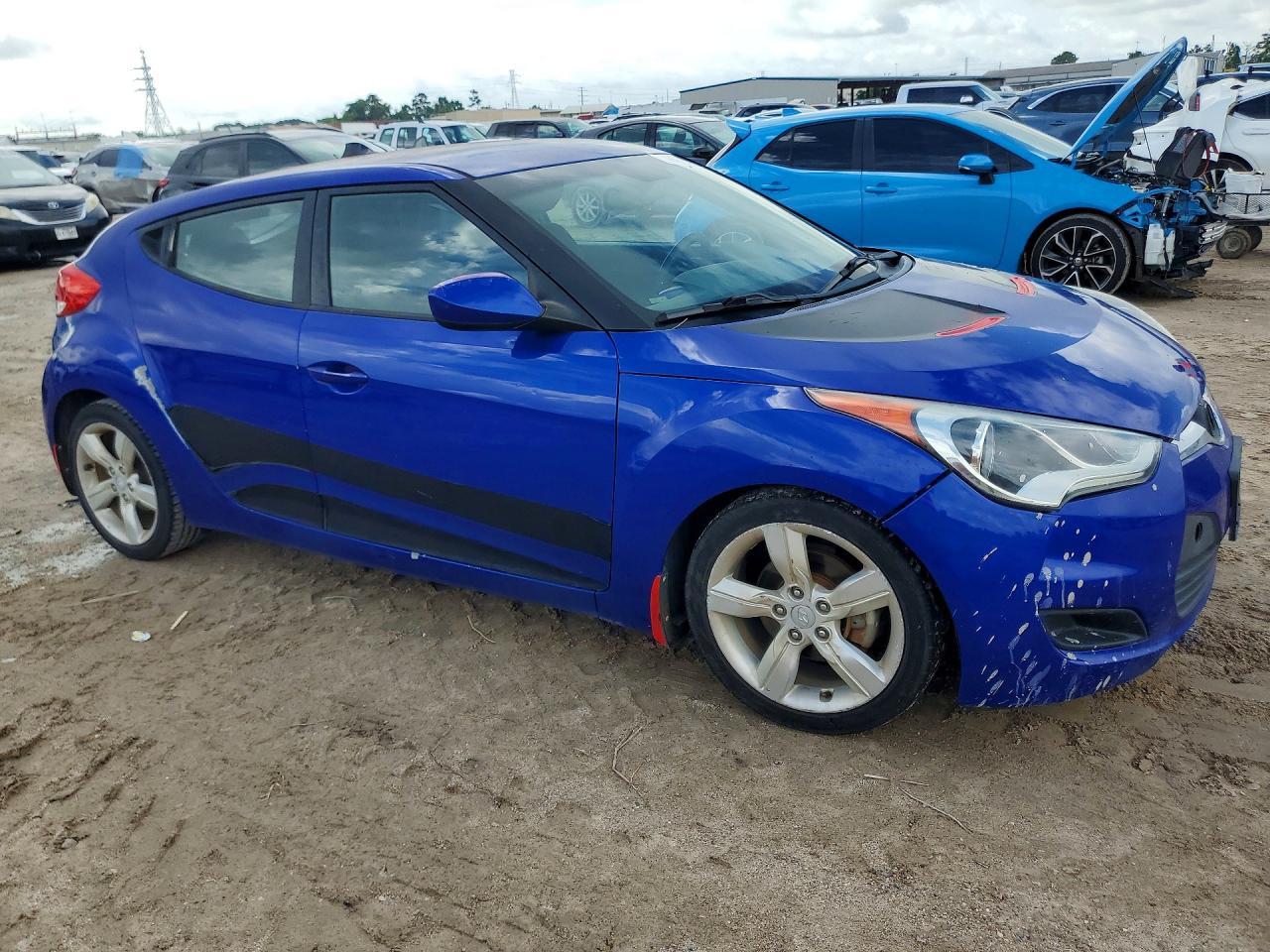 2014 Hyundai Veloster Base - zdjęcie 4