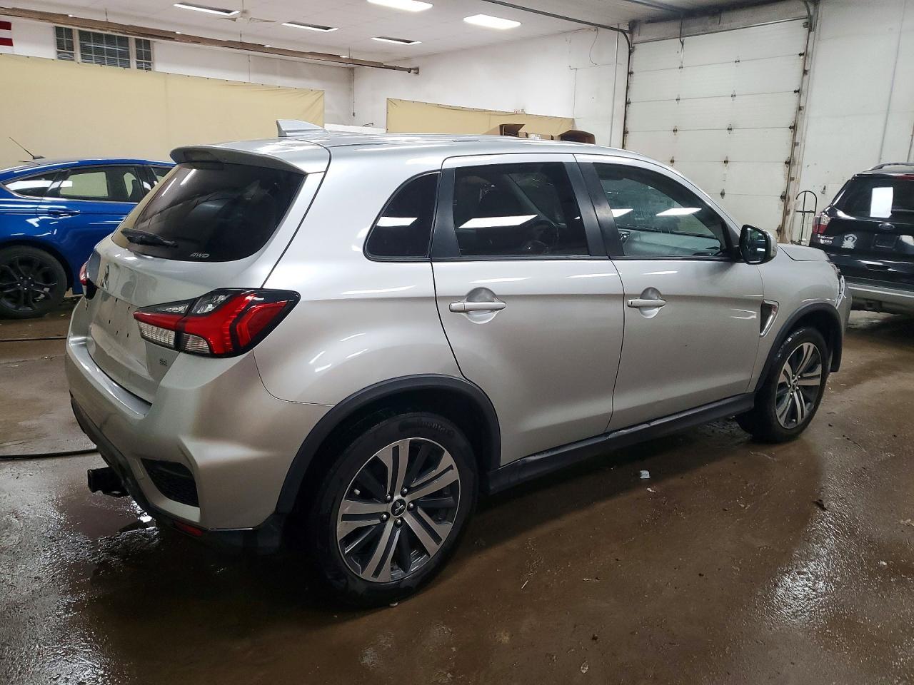 2020 Mitsubishi Outlander Sport Es - zdjęcie 3