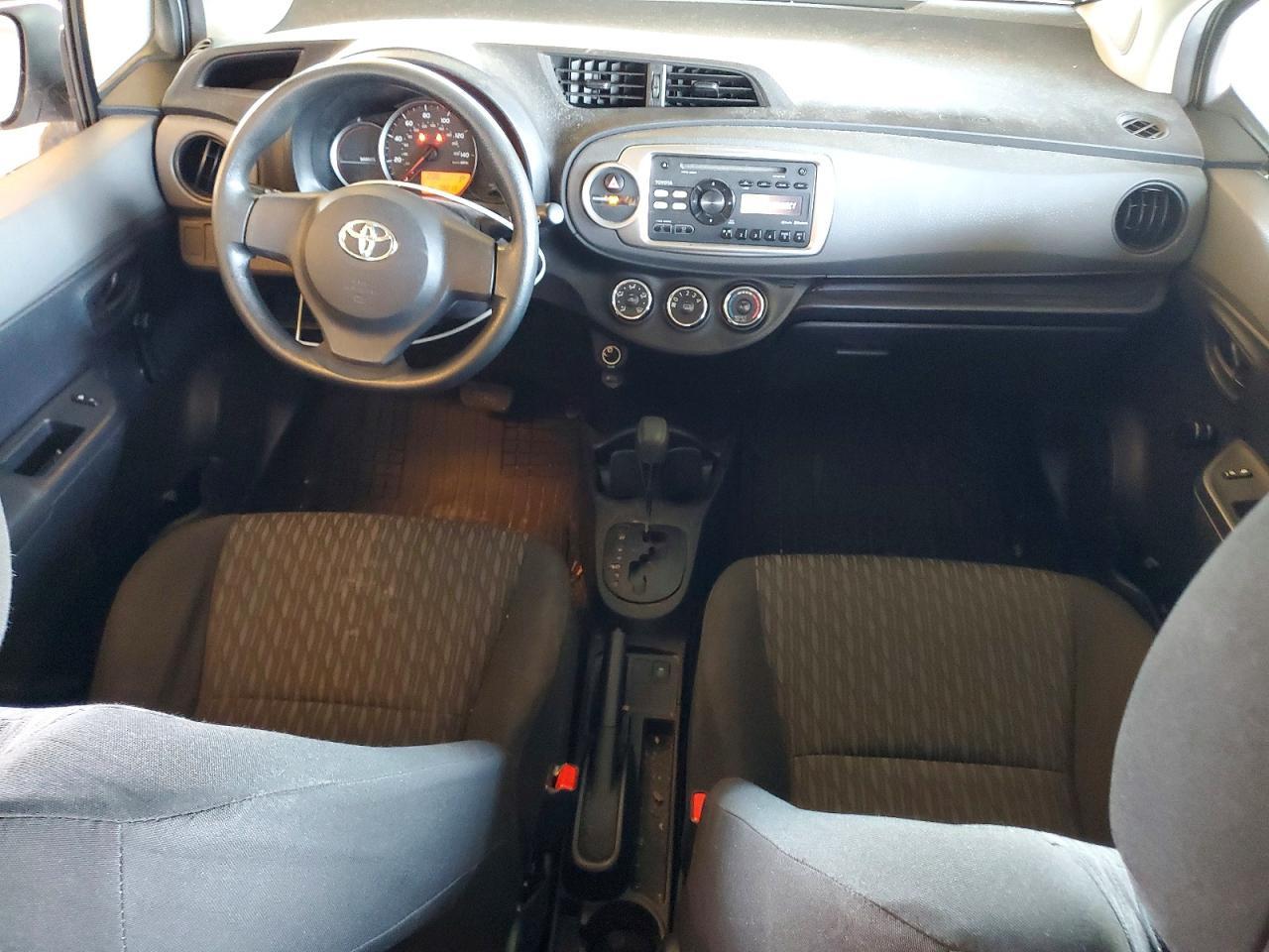2014 Toyota Yaris - zdjęcie 8
