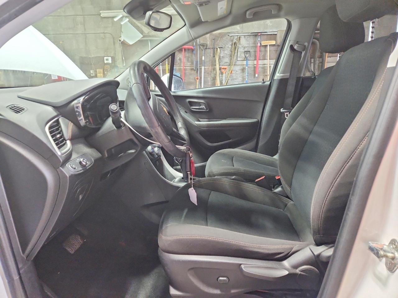 2020 Chevrolet Trax Ls - zdjęcie 7