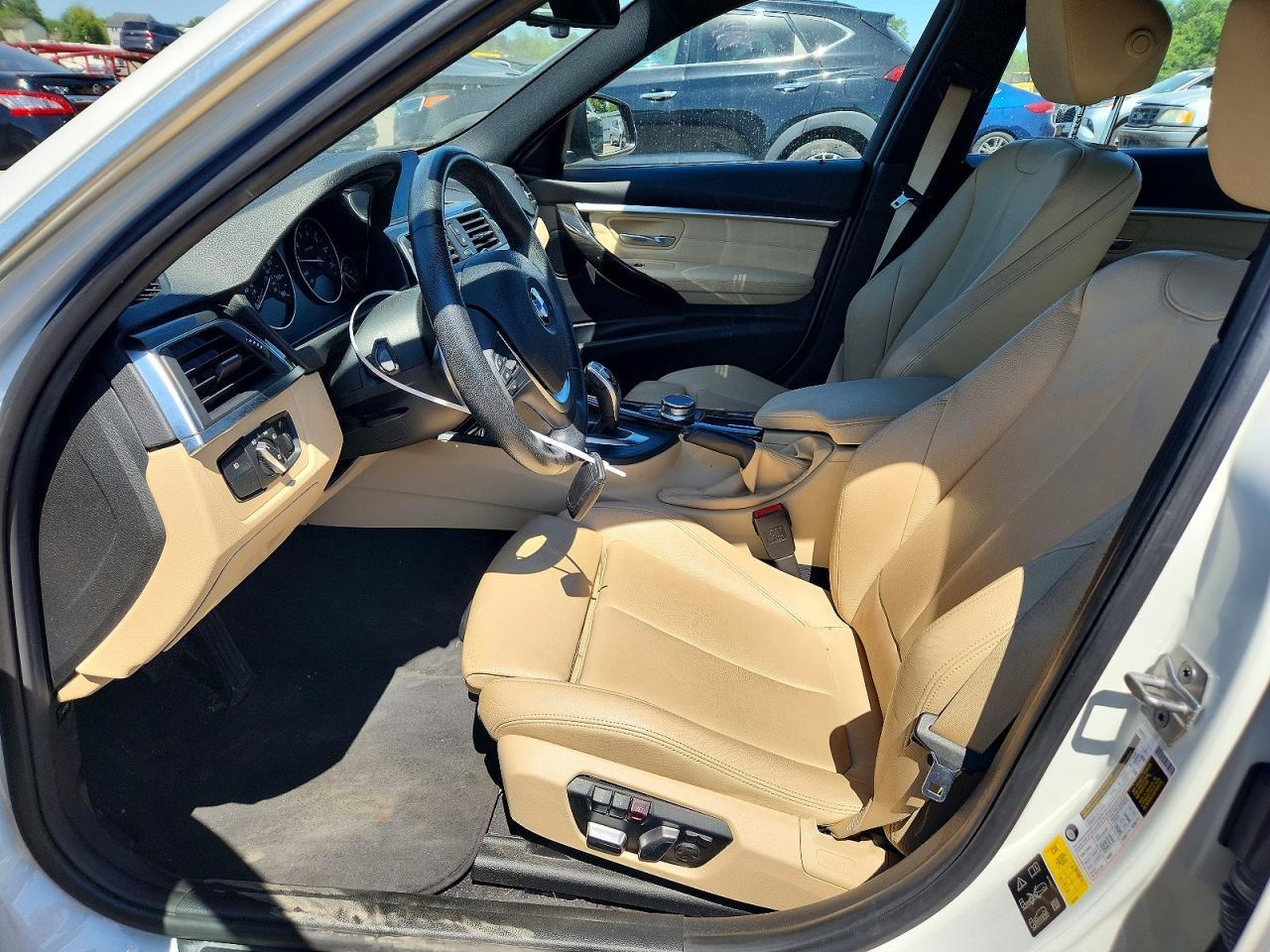 2018 BMW Seria 3 330i - zdjęcie 7