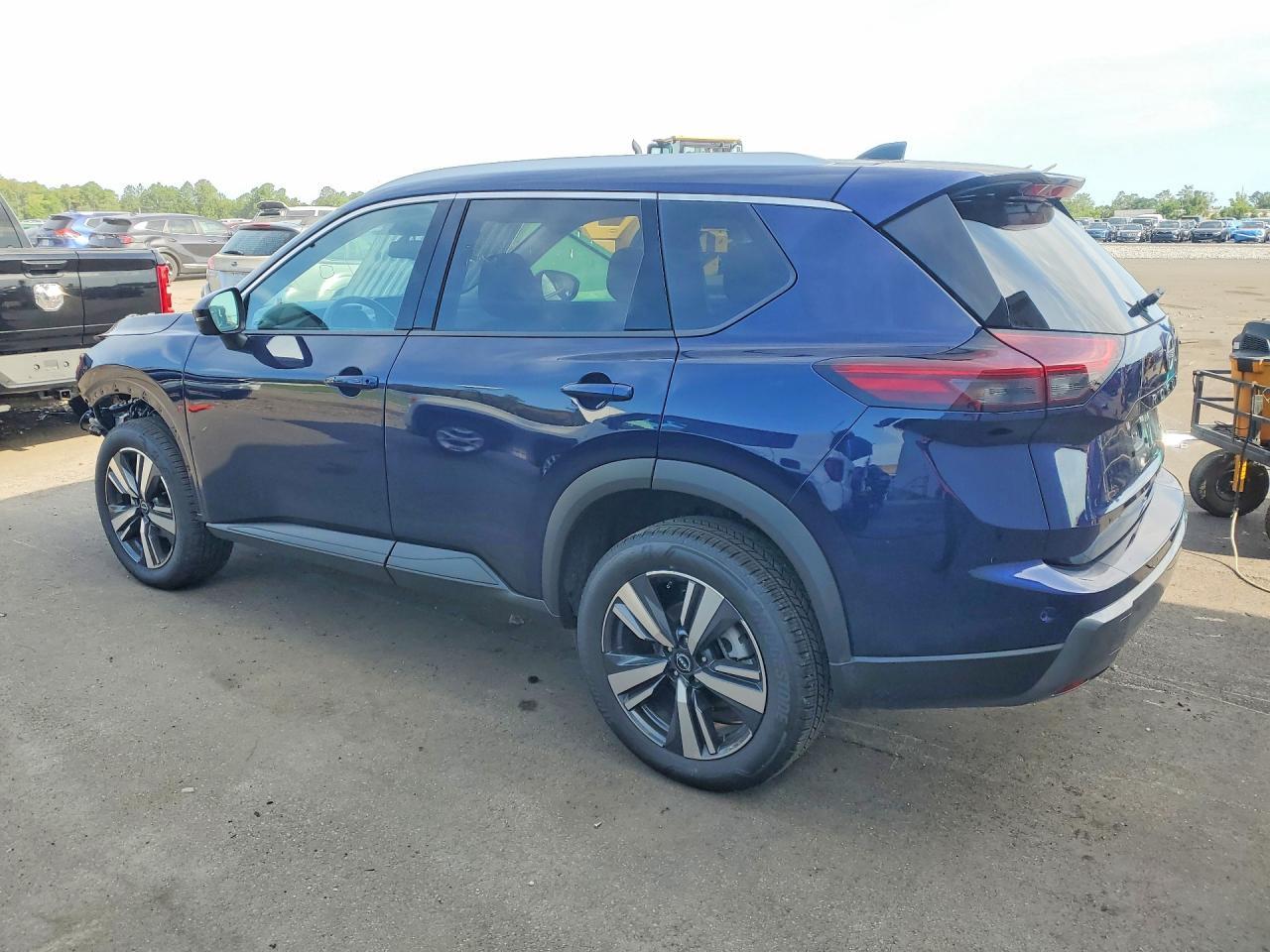 2026 Nissan Rogue Sl - zdjęcie 2
