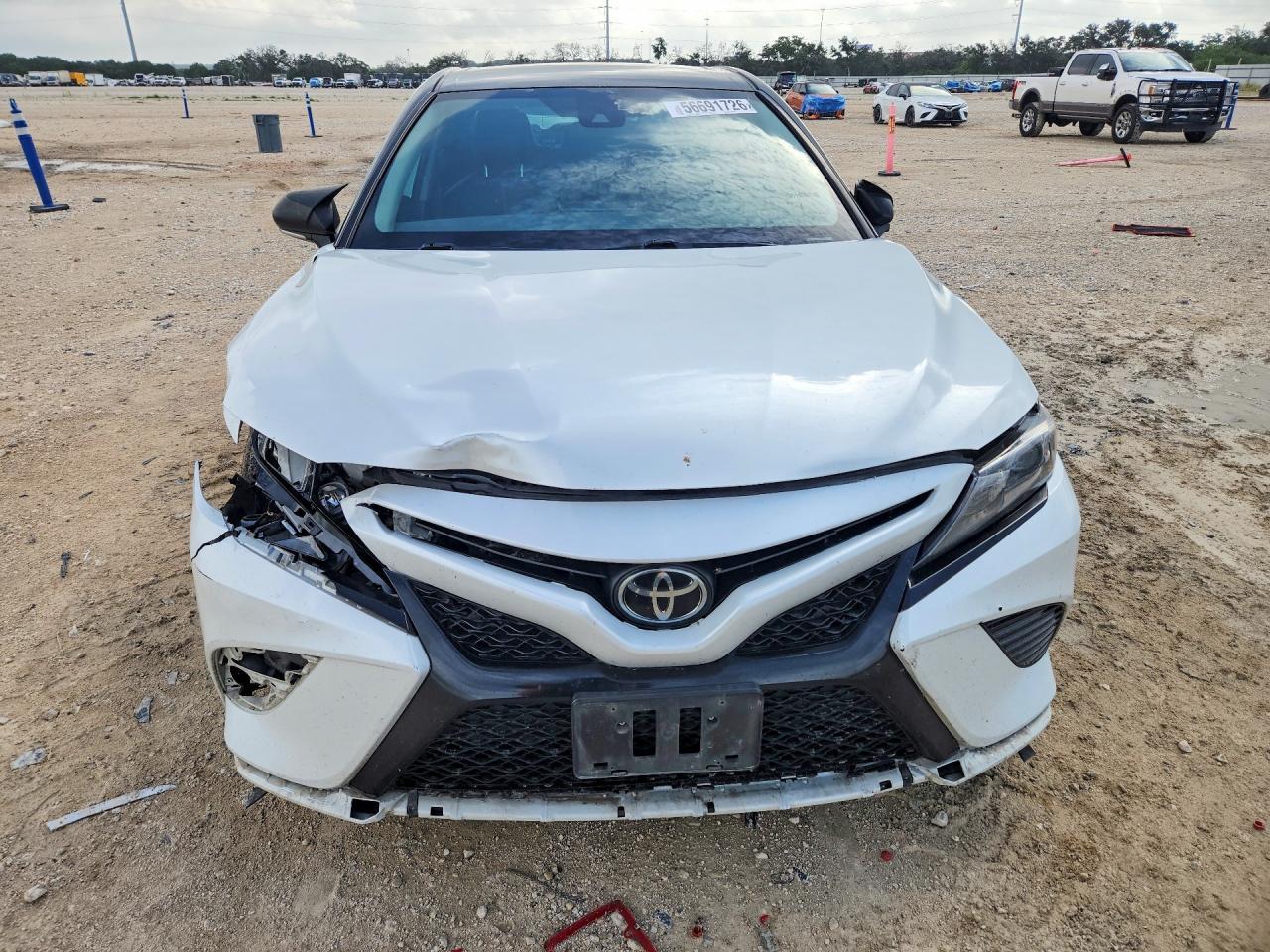 2022 Toyota Camry Trd - zdjęcie 5