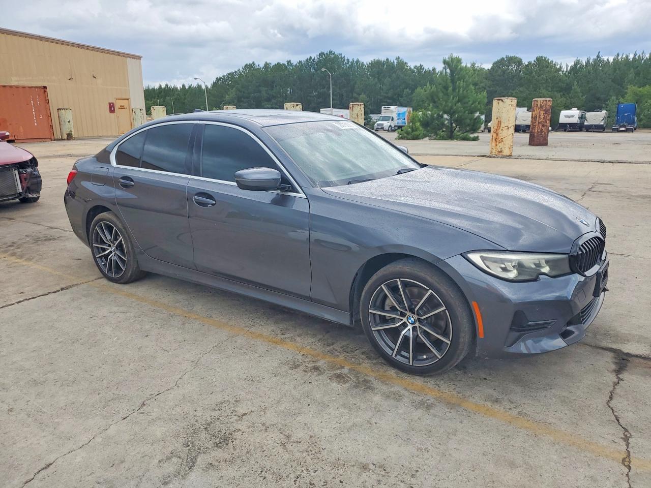 2020 BMW 330I - zdjęcie 4