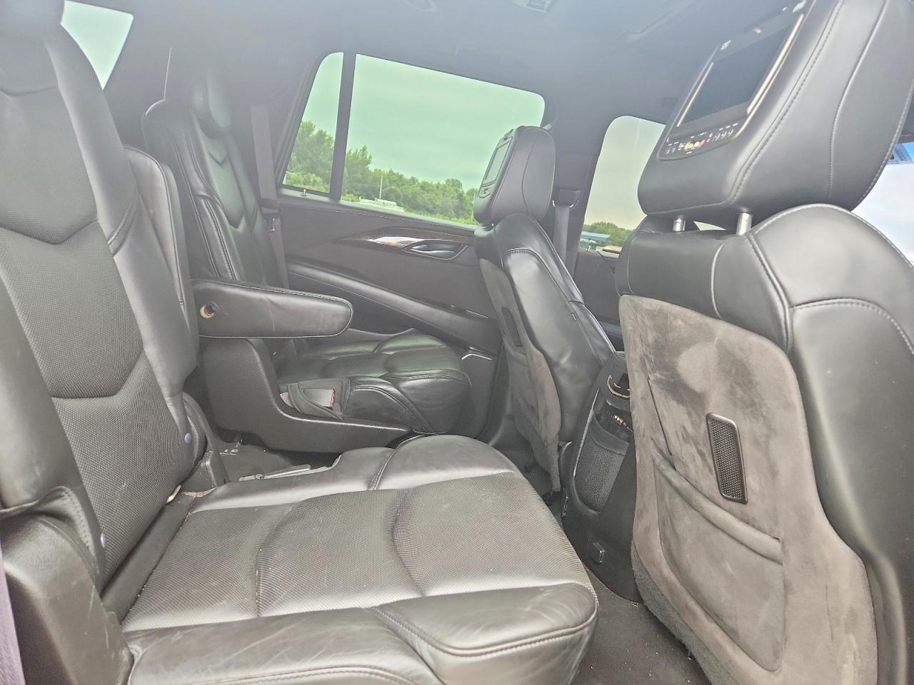2015 Cadillac Escalade Platinum - zdjęcie 11