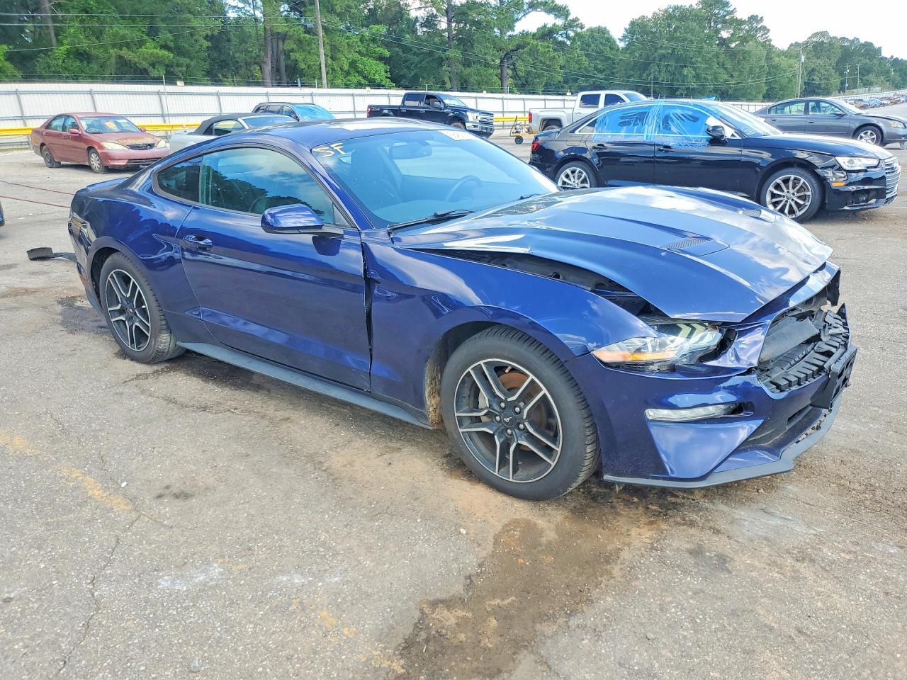 2018 Ford Mustang - zdjęcie 4