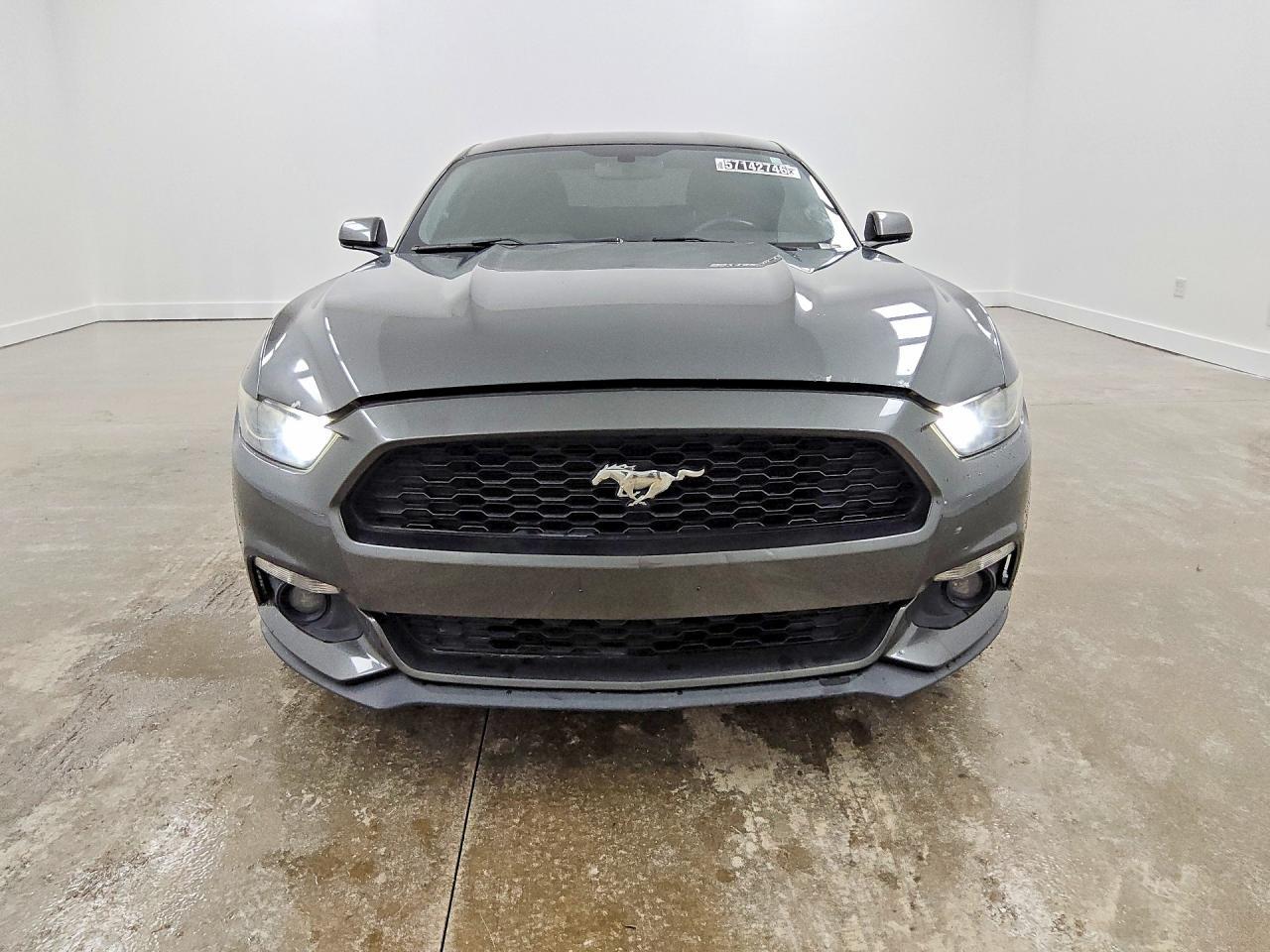 2016 Ford Mustang - zdjęcie 5