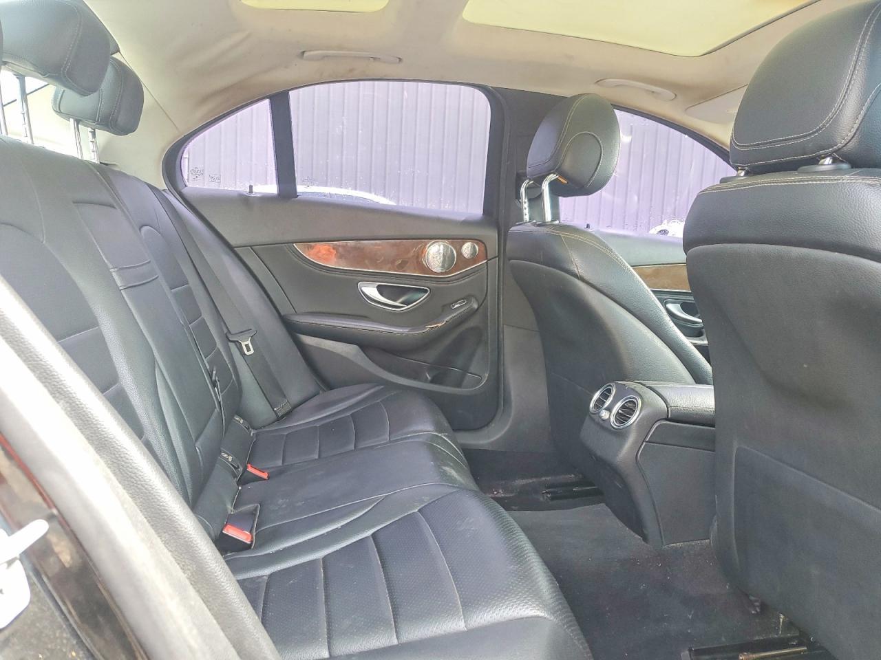 2015 Mercedes-Benz C 300 4Matic - zdjęcie 10