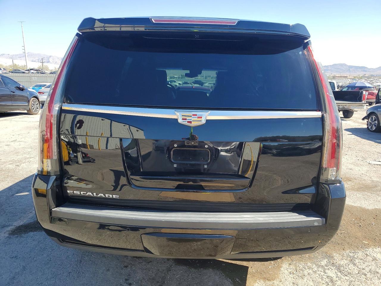 2017 Cadillac Escalade Platinum - zdjęcie 6
