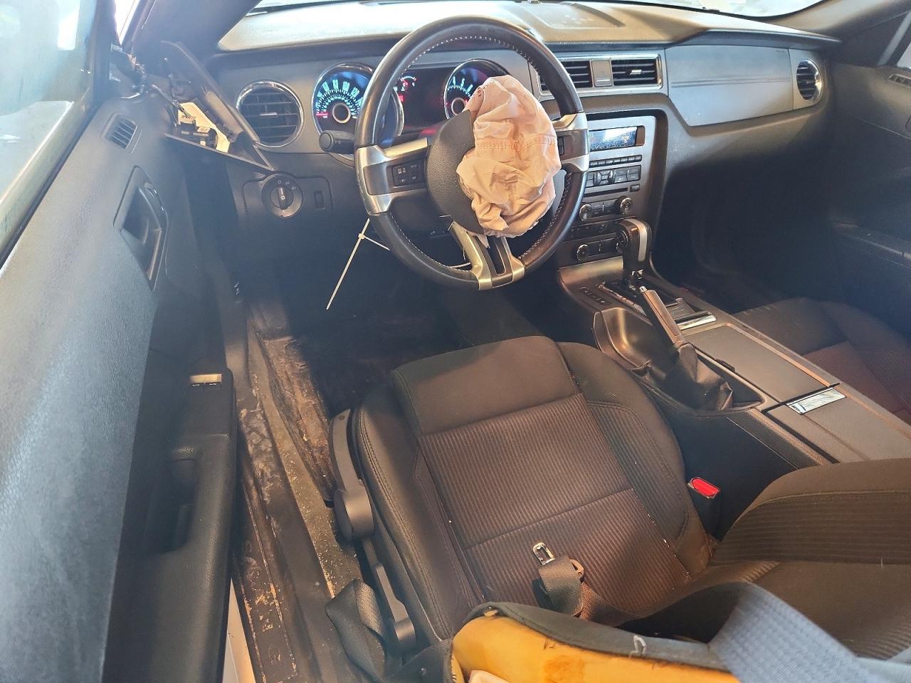 2013 Ford Mustang - zdjęcie 8