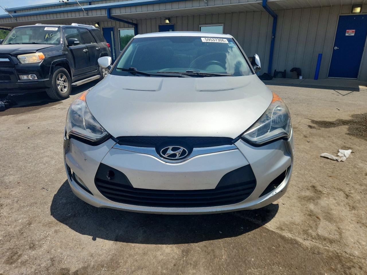2013 Hyundai Veloster Base - zdjęcie 5