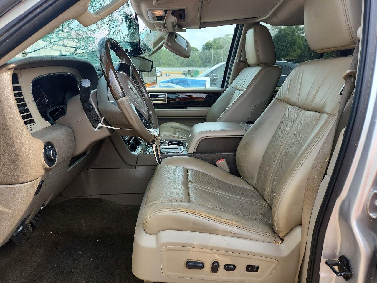 2015 Lincoln Navigator - zdjęcie 7