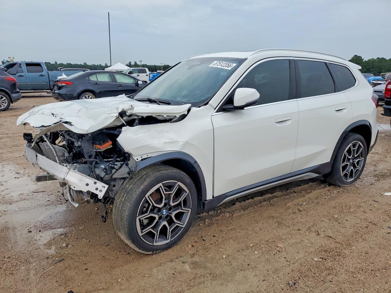 2025 BMW X1 xDrive28I - zdjęcie główne