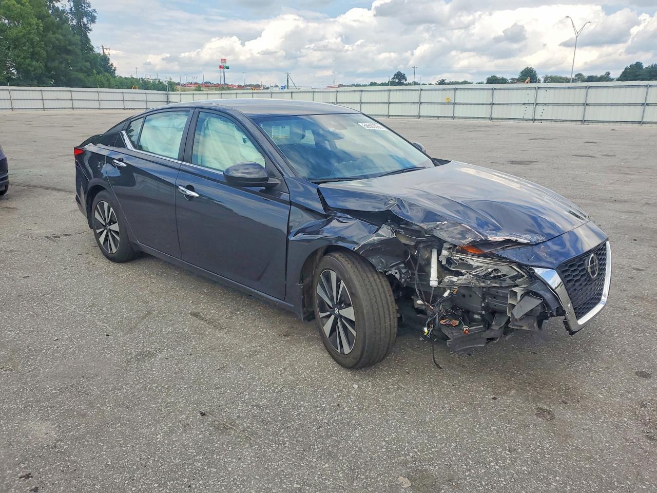 2022 Nissan Altima Sv - zdjęcie 4