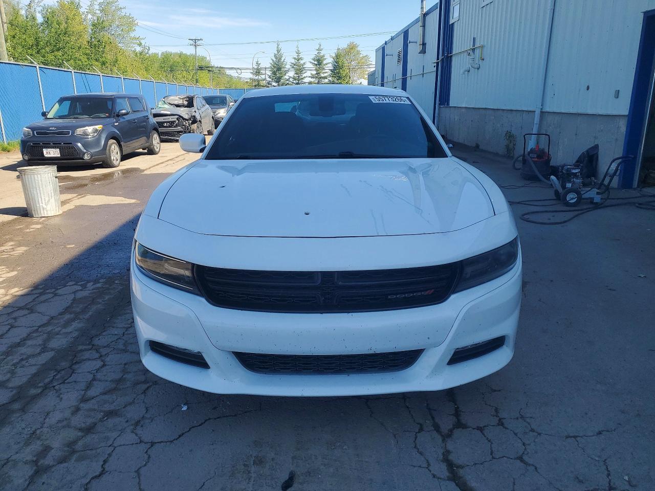 2015 Dodge Charger Sxt - zdjęcie 5