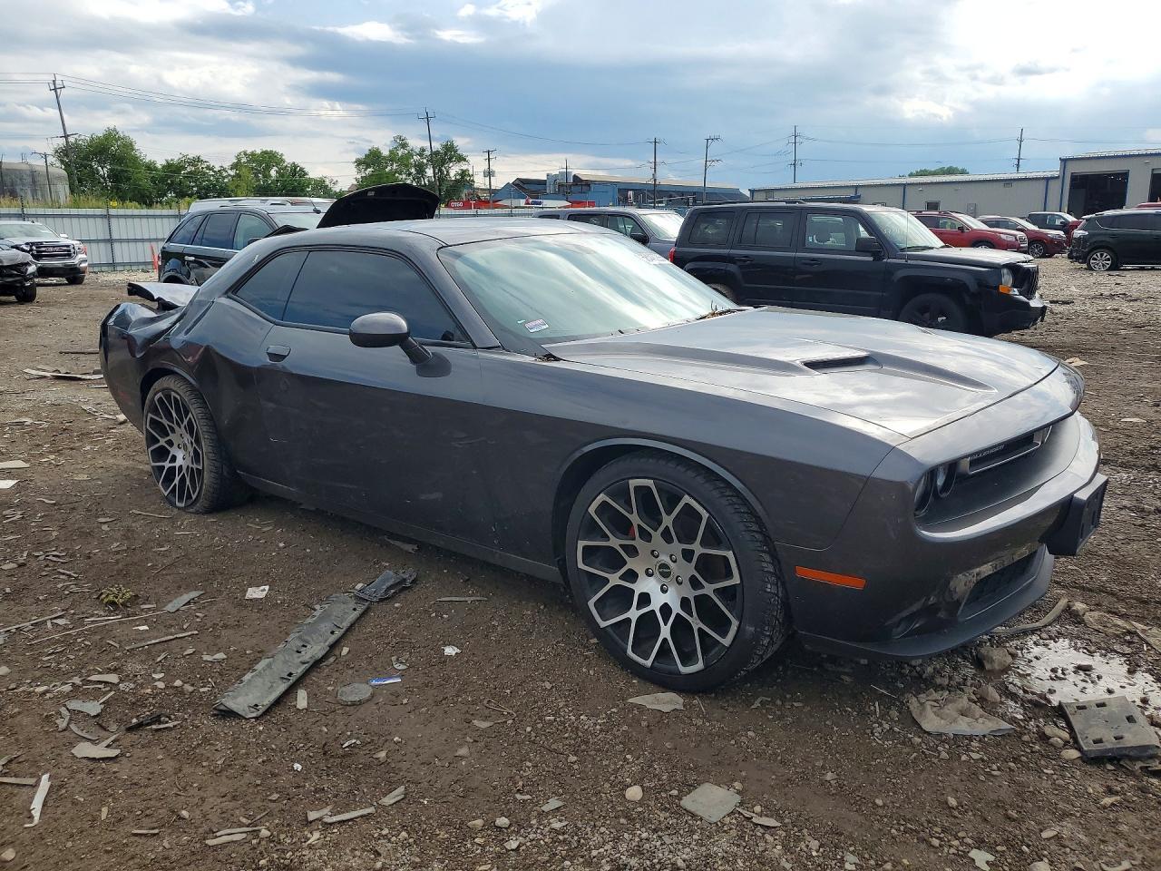 2016 Dodge Challenger - zdjęcie 4
