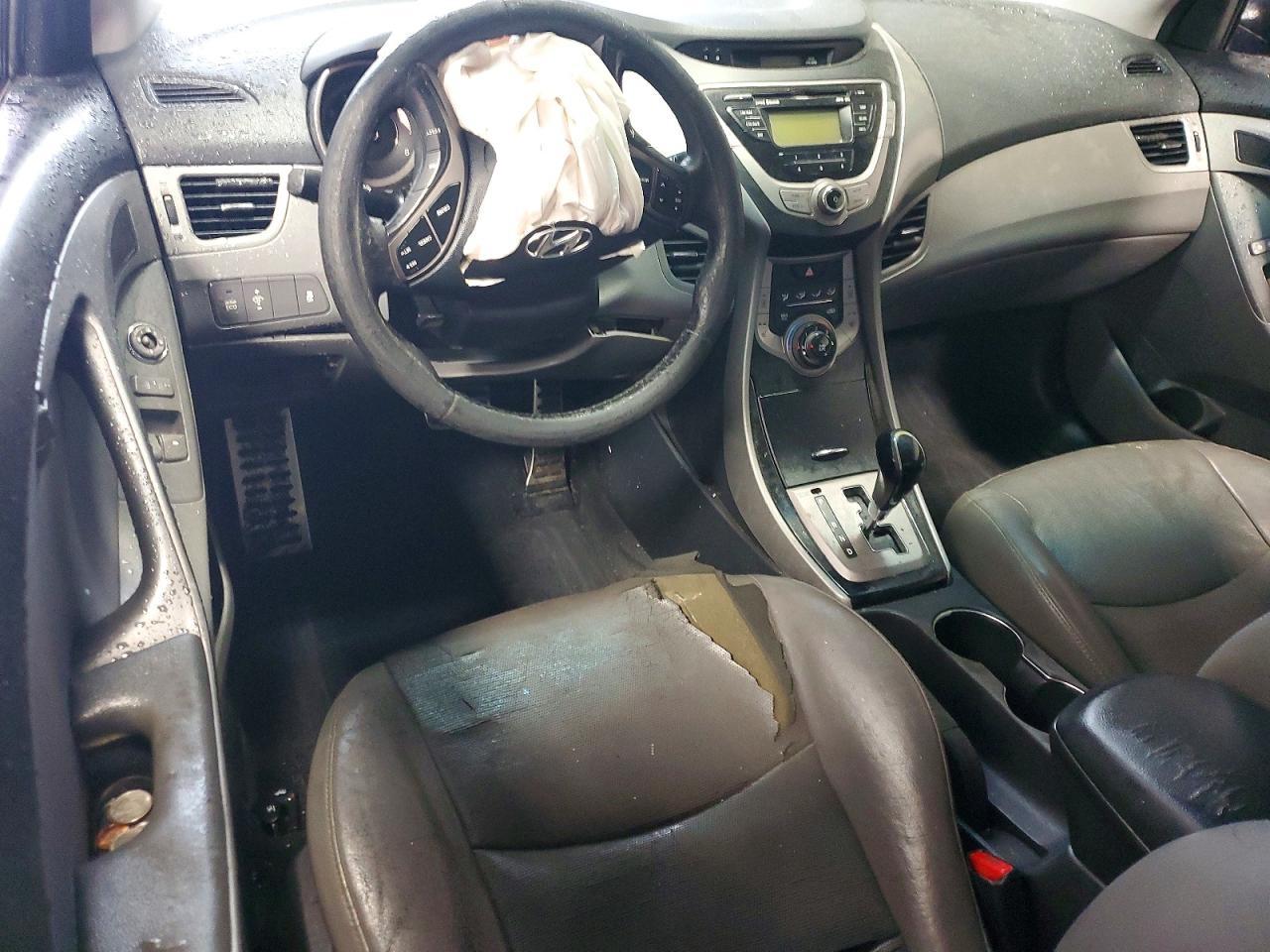 2013 Hyundai Elantra Coupe Se - zdjęcie 8