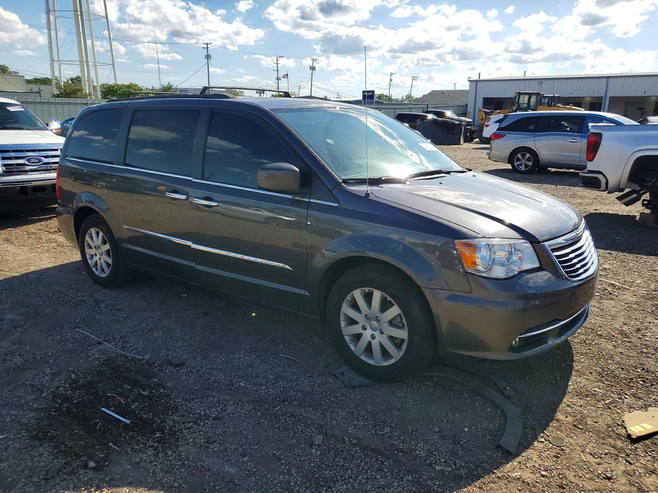 2016 Chrysler Town & Country Touring - zdjęcie 4