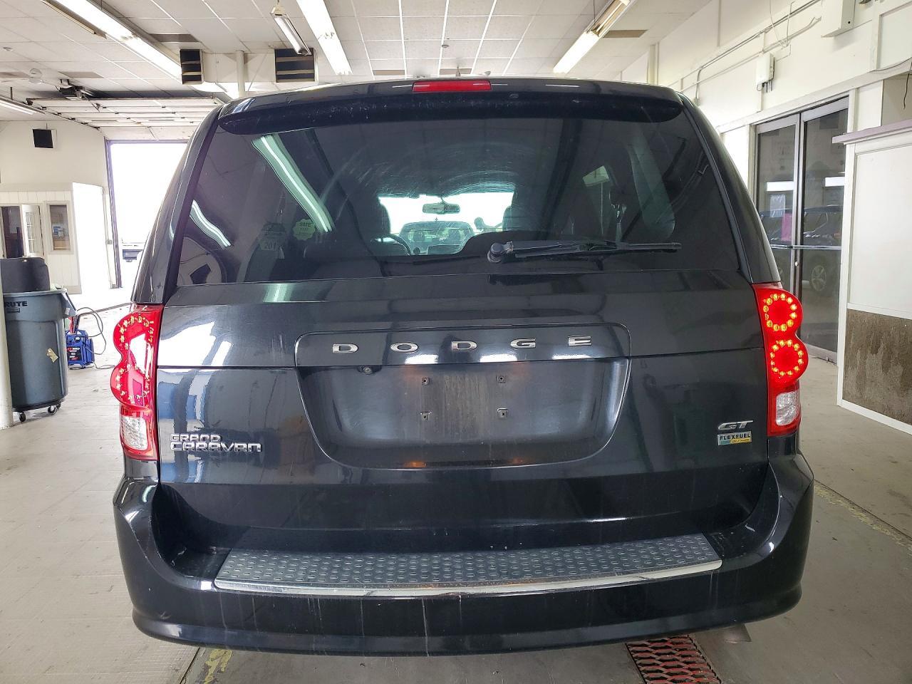 2017 Dodge Grand Caravan Gt - zdjęcie 6