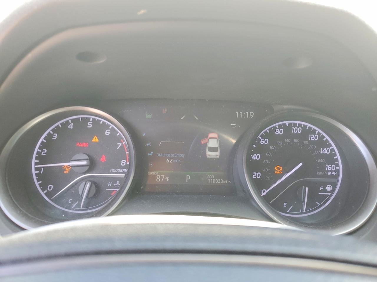 2022 Toyota Camry Se - zdjęcie 9