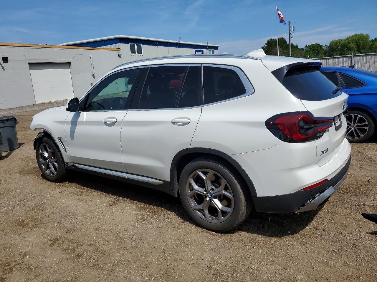 2023 BMW X3 xDrive30I - zdjęcie 2