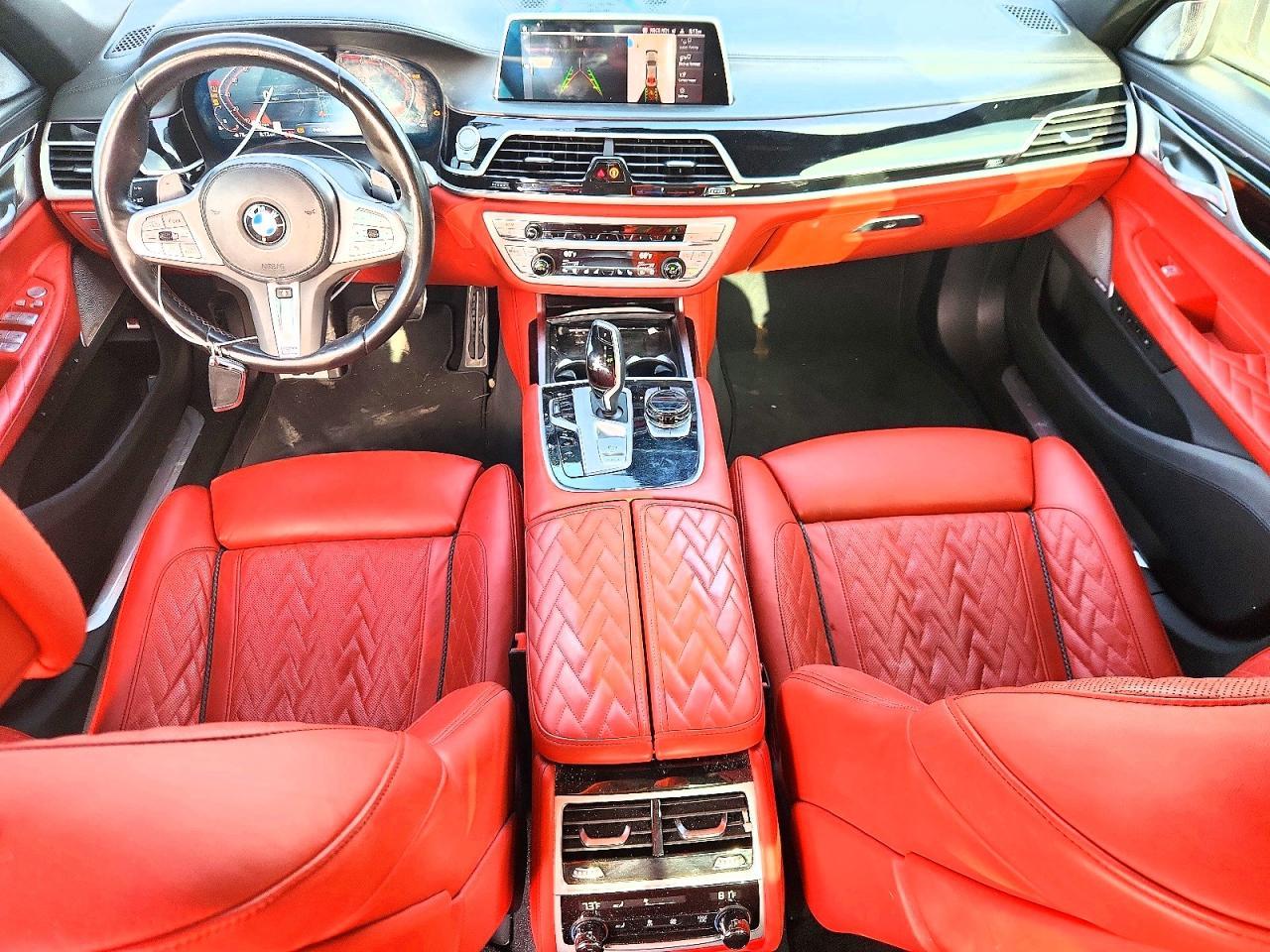 2022 BMW 750 Xi - zdjęcie 8
