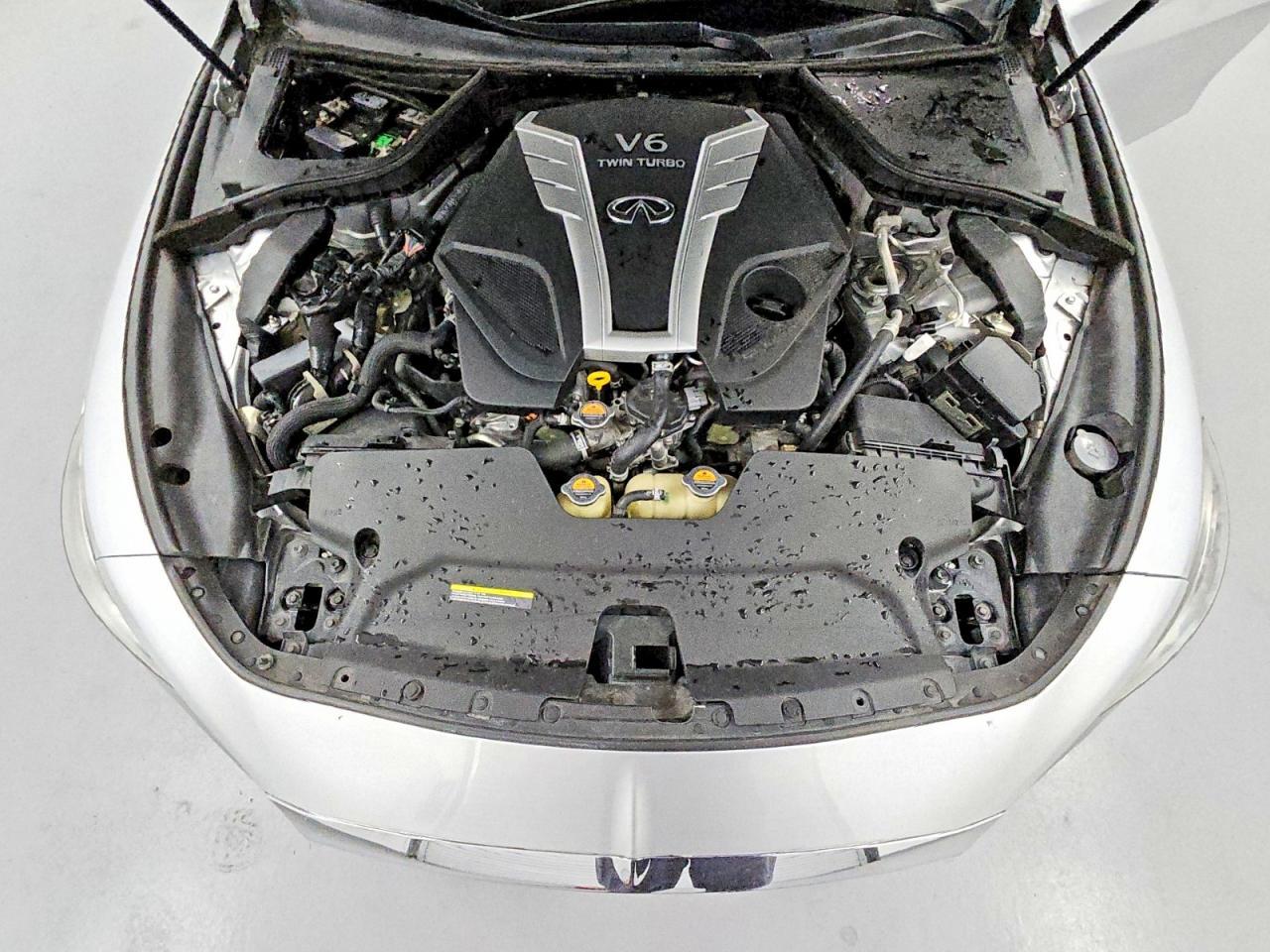2017 Infiniti Q60 Red Sport 400 - zdjęcie 11