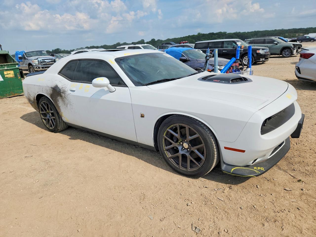 2016 Dodge Challenger R - zdjęcie 4