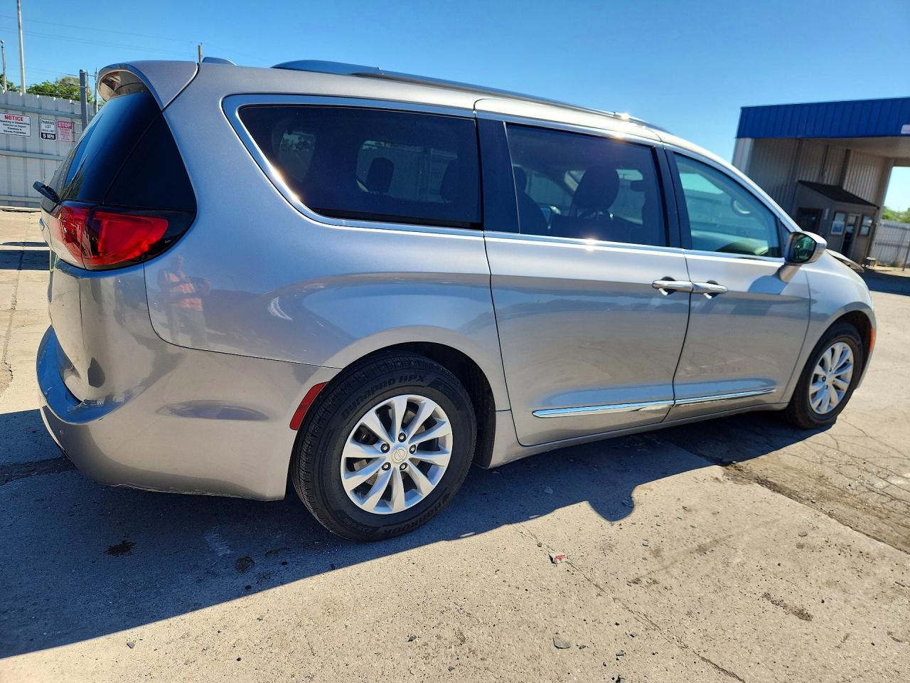 2019 Chrysler Pacifica Touring L - zdjęcie 3