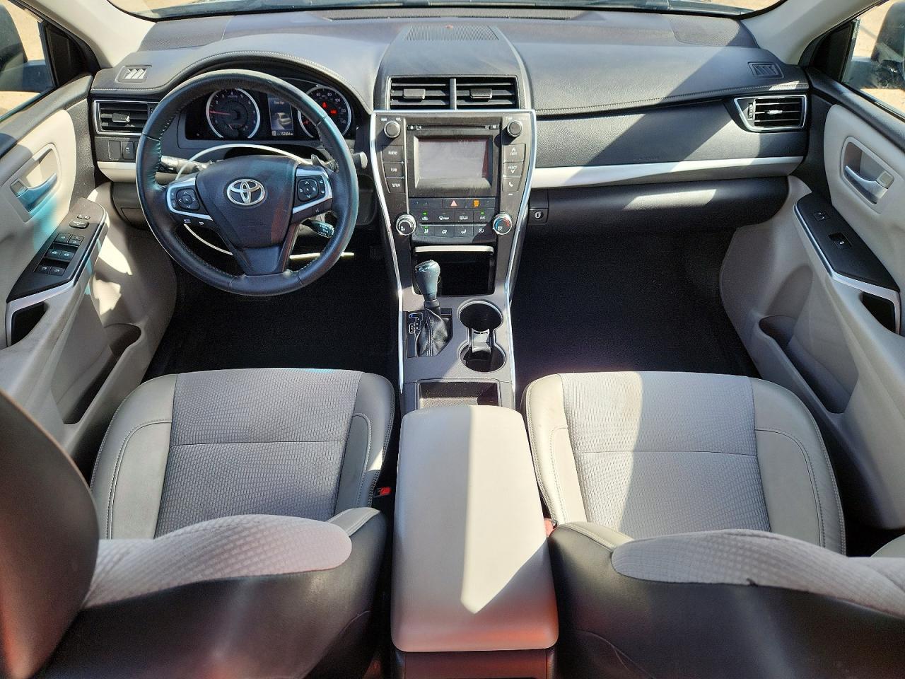 2017 Toyota Camry Se - zdjęcie 8