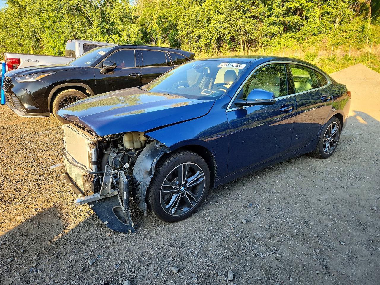 2022 BMW 228Xi - zdjęcie główne