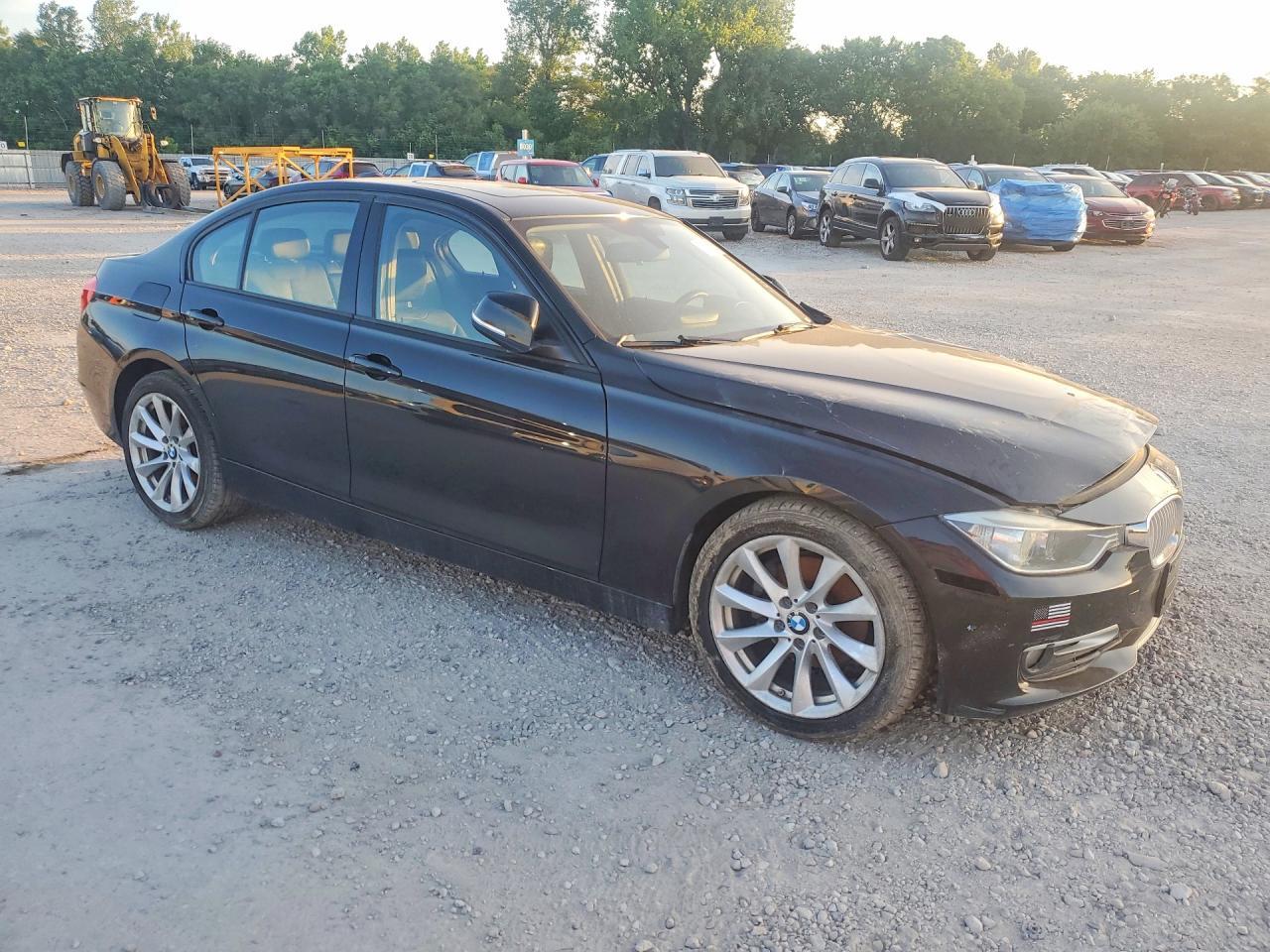 2013 BMW 328 I - zdjęcie 4