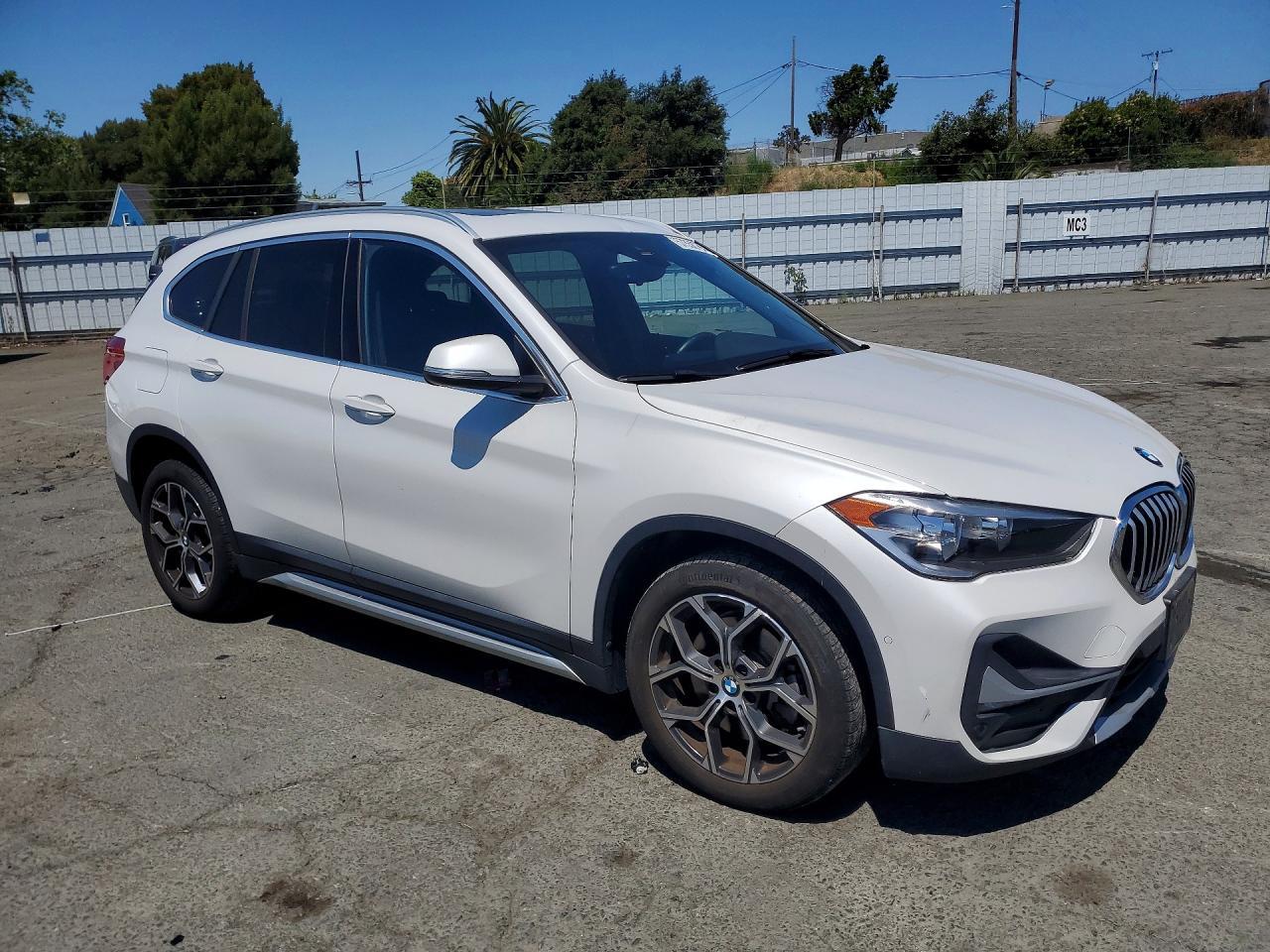 2020 BMW X1 Sdrive28I - zdjęcie 4