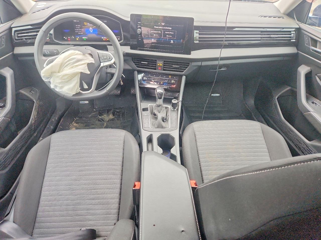 2025 Volkswagen Jetta - zdjęcie 8