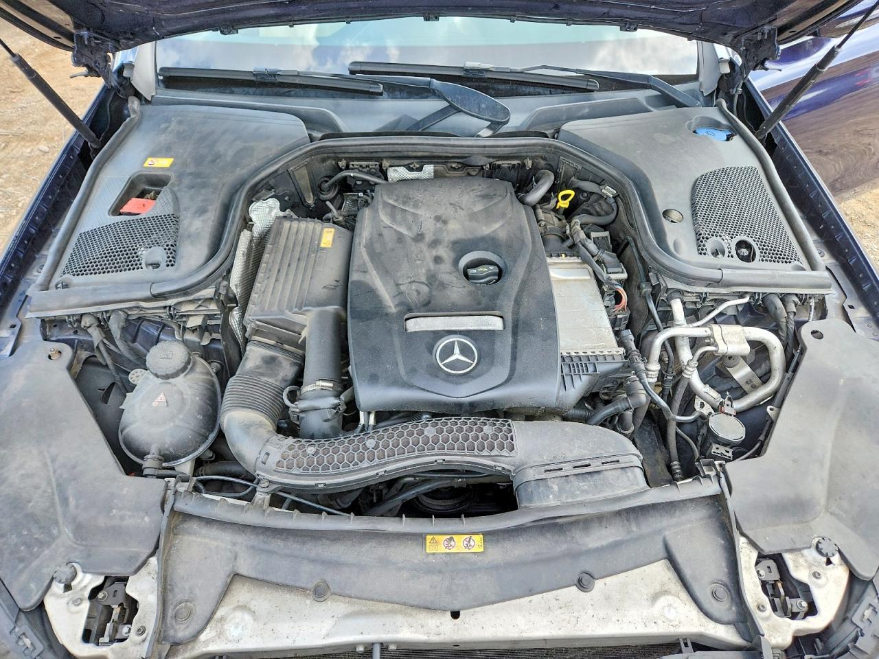 2017 Mercedes-Benz E 300 4Matic - zdjęcie 21