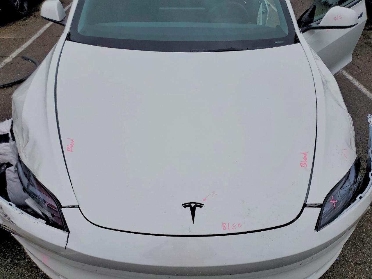 2026 Tesla Model 3 - zdjęcie 11