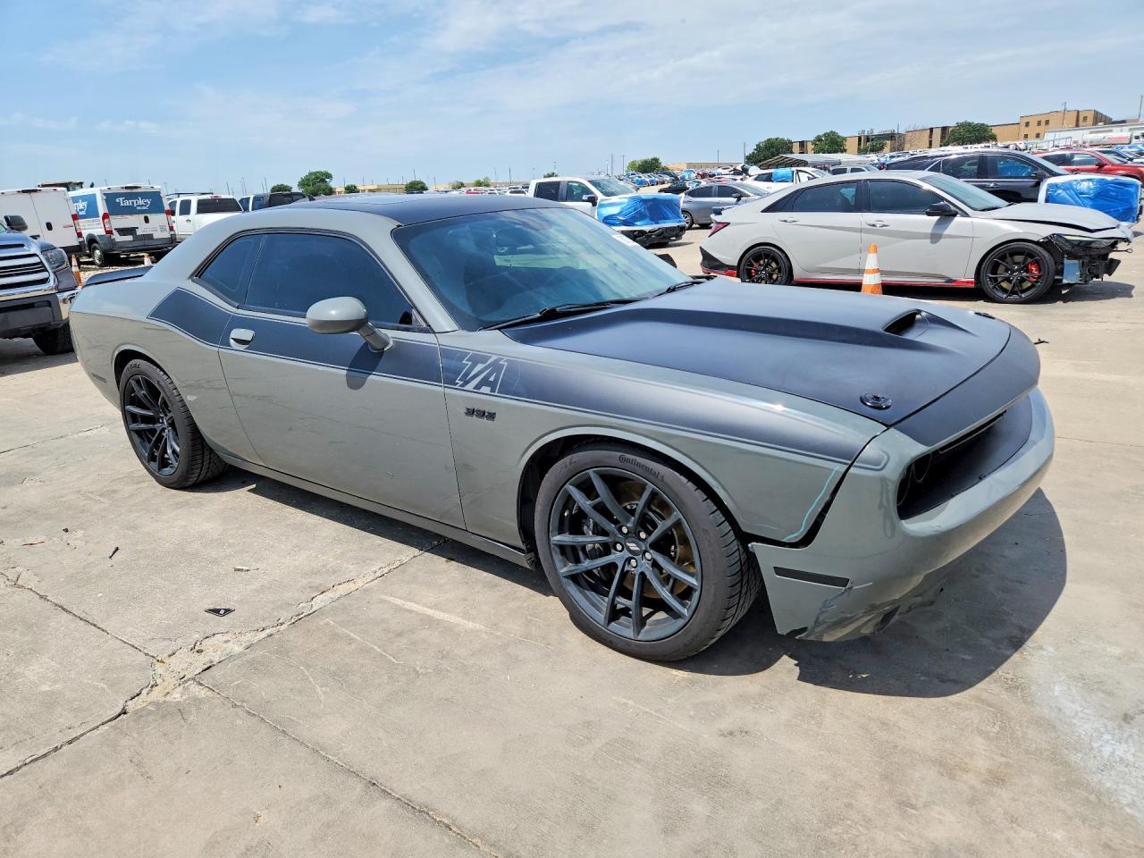 2017 Dodge Challenger R/T 392 - zdjęcie 4