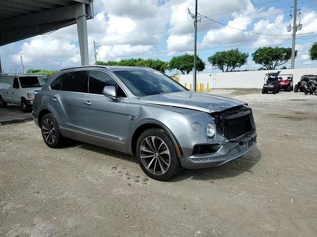 2018 Bentley Bentayga - zdjęcie 13