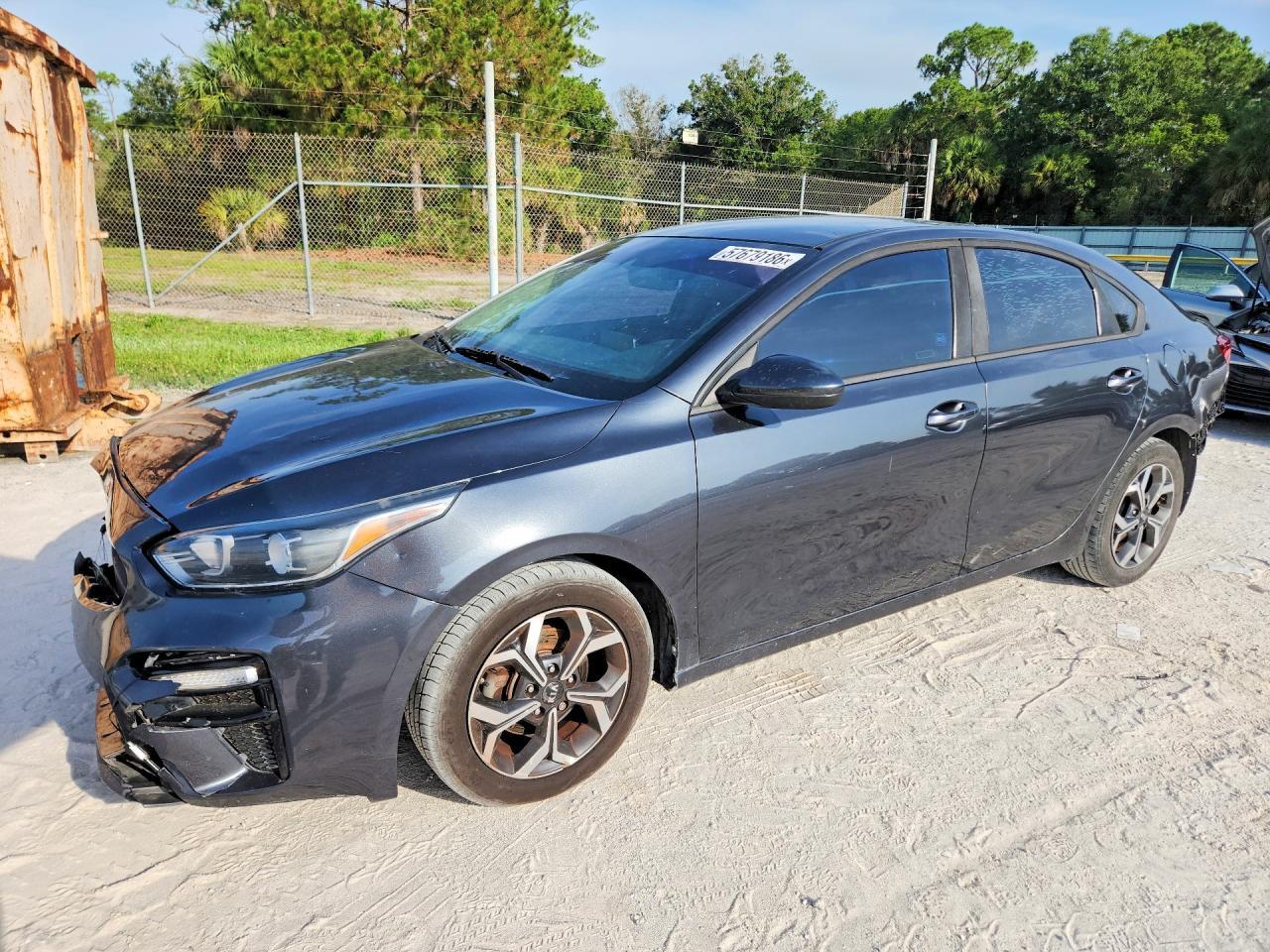 2019 Kia Forte Lxs - zdjęcie główne